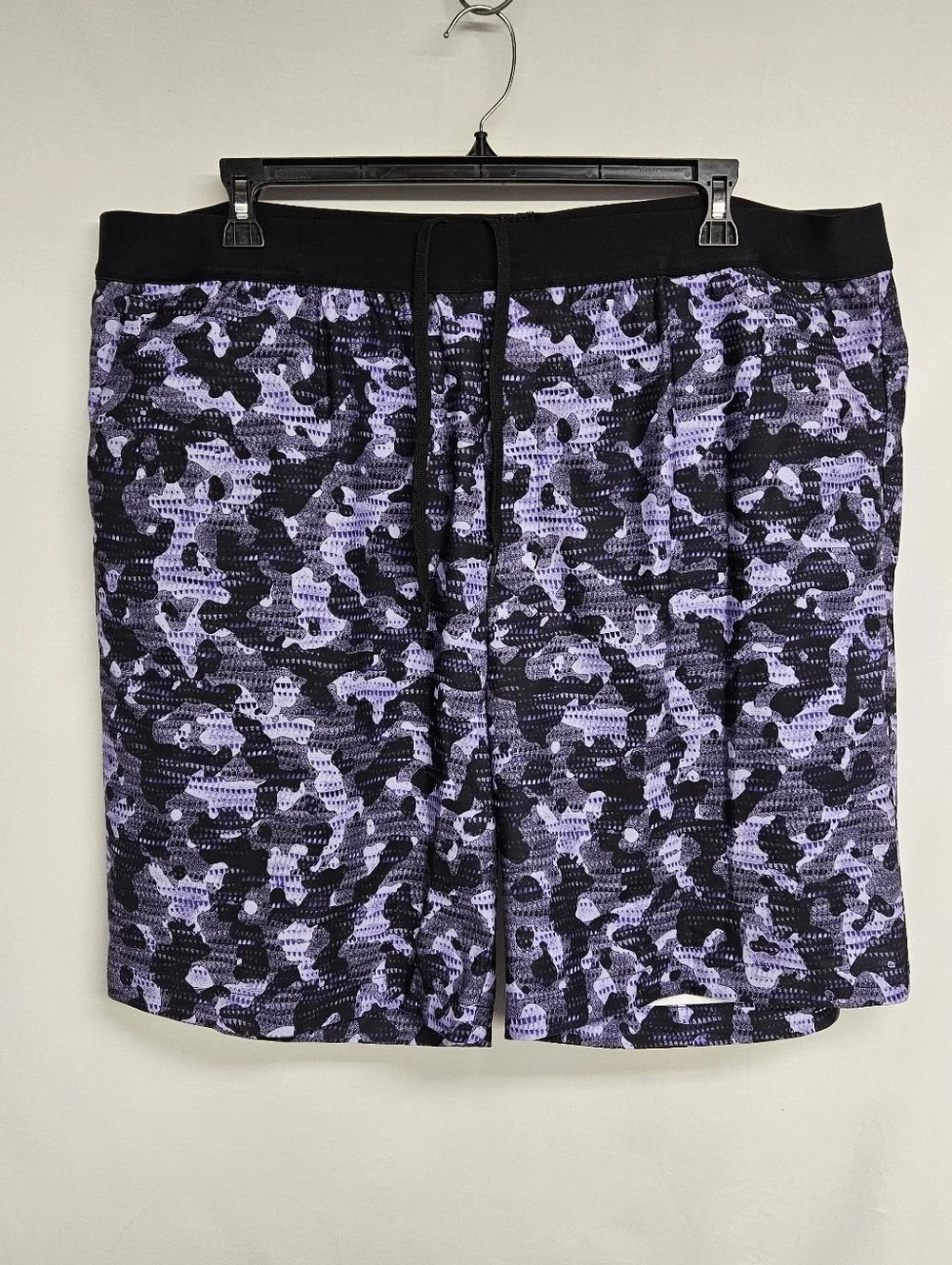 Society of One Men's Relaxed Fit Cargo Shorts Purple Camouflage Size 2XL